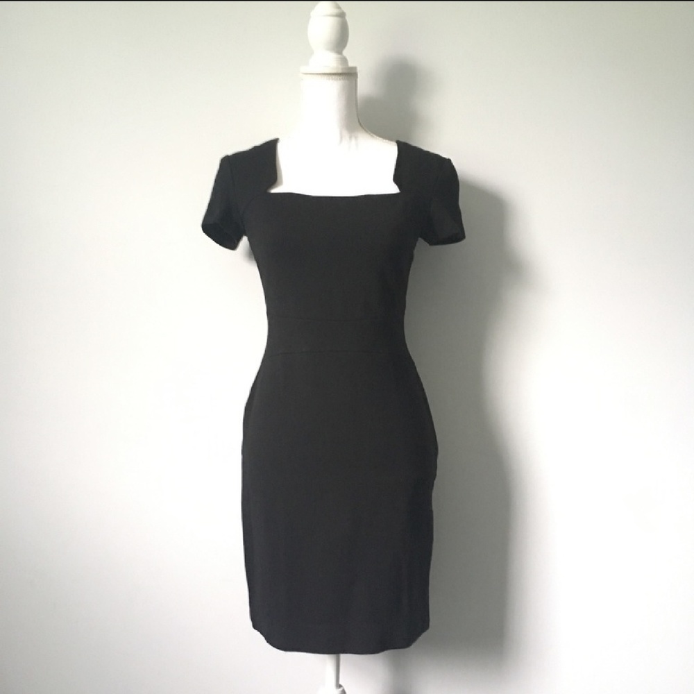 Banana Republic sheath dress size 4